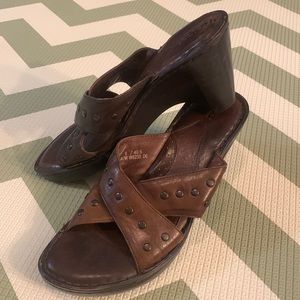 Born Women’s Studded Leather Criss Cross Wedge Sandal Shoe size 9 Brown